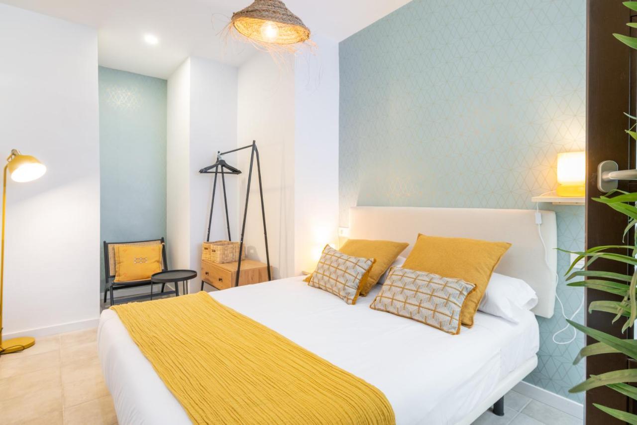 Apartamentos Luna Suites Palacio Dorita Гранада Экстерьер фото