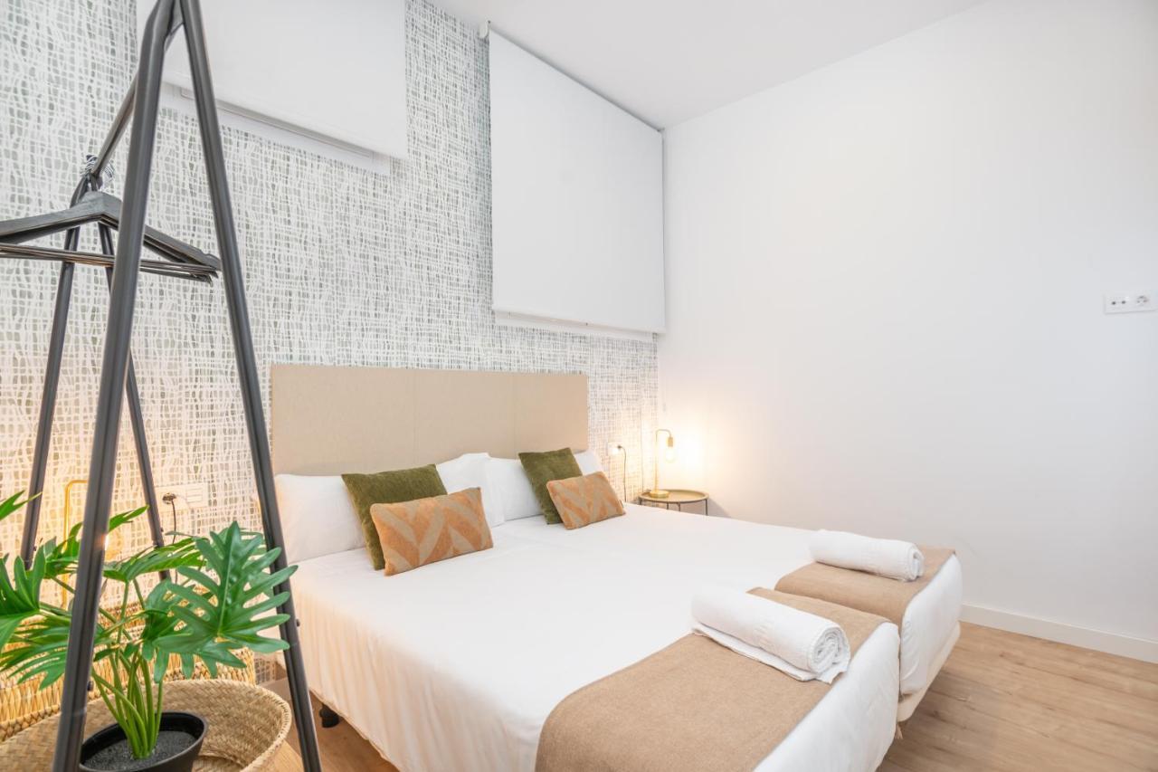 Apartamentos Luna Suites Palacio Dorita Гранада Экстерьер фото